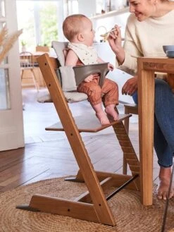 Chaise Haute Tripp Trapp® STOKKE En Chêne Teinté Chêne Foncé - Stokke