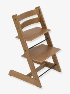 Chaise Haute Tripp Trapp® STOKKE En Chêne Teinté Chêne Foncé - Stokke -Magasin De Produits Pour Bébés chaise haute tripp trapp stokke en chene 3