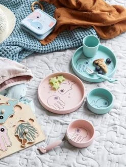 Coffret Repas 3 Pièces DONE BY DEER Sea Friends En Silicone Bleu - Done By Deer -Magasin De Produits Pour Bébés coffret repas 3 pieces done by deer sea friends en silicone 5