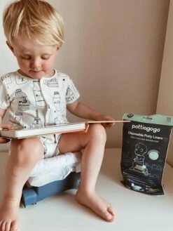 Lot De 20 Sacs Jetables Pour Pot D’hygiène Pliable POTTIAGOGO Blanc - Pottiagogo -Magasin De Produits Pour Bébés lot de 20 sacs jetables pour pot dhygiene pliable pottiagogo 2