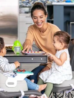 Siège Réhausseur Repas Combo Duo évolutif 4 En 1 INFANTINO Gris - Infantino -Magasin De Produits Pour Bébés siege rehausseur repas combo duo evolutif 4 en 1 infantino 3