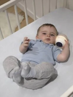 Veilleuse Nomade BABYMOOV Squeezy Blanc/gris - Babymoov -Magasin De Produits Pour Bébés veilleuse nomade babymoov squeezy 2